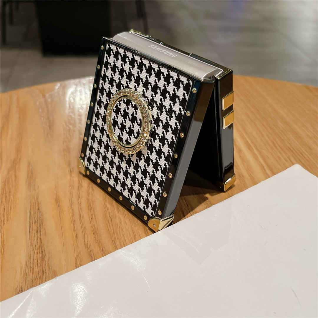 houndstooth z flip 4 case with ring