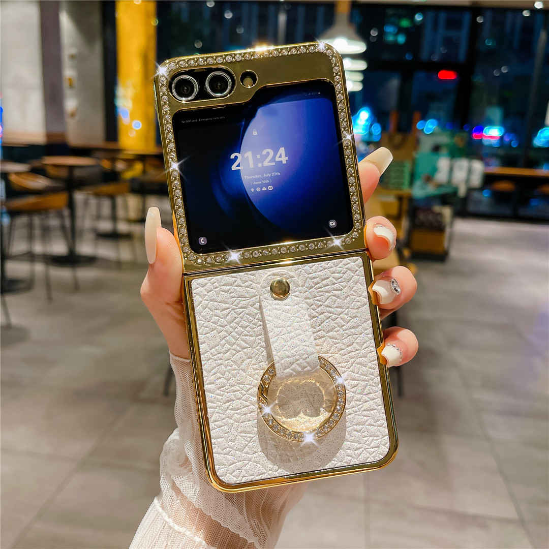 white pebble leather z flip 5 case with ring