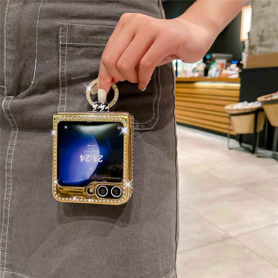 luxury samsung phone case with finger ring