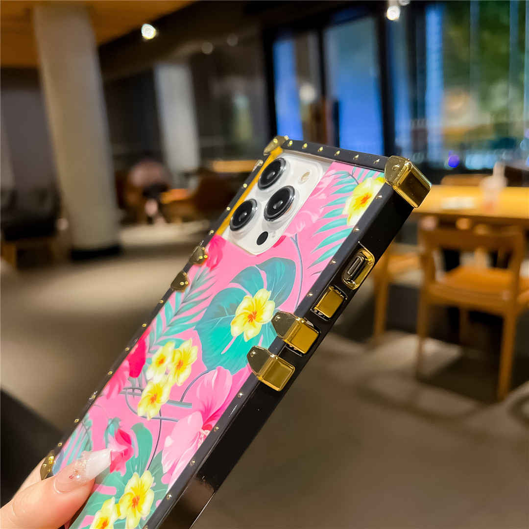 women's iphone 15 pro case