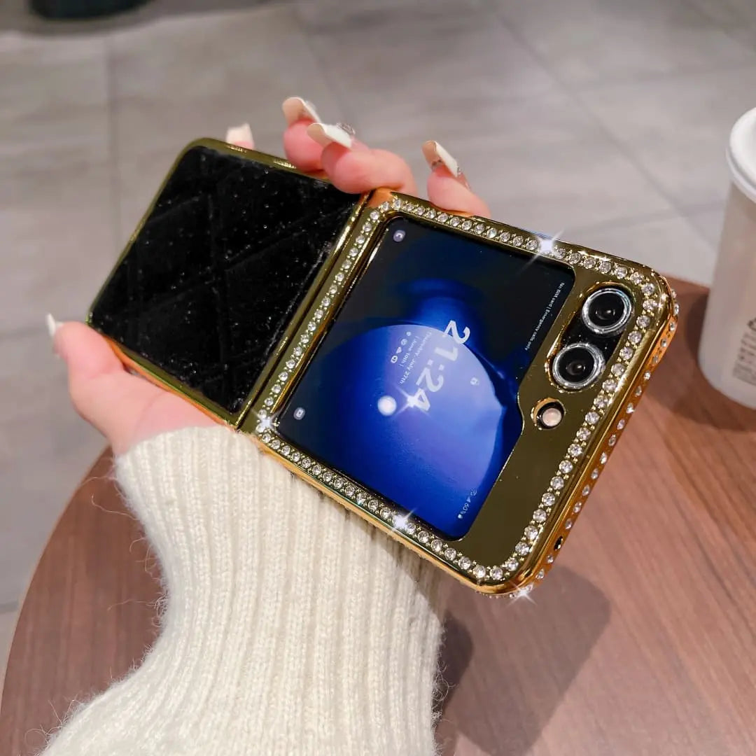 black galaxy z flip 6 phone case