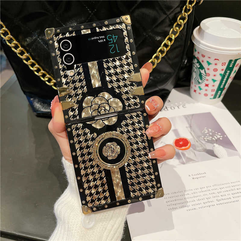 gold houndstooth floral z flip 3 case
